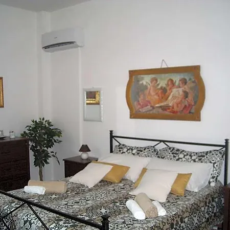 Giovannixxlll Bed & Breakfast Catania